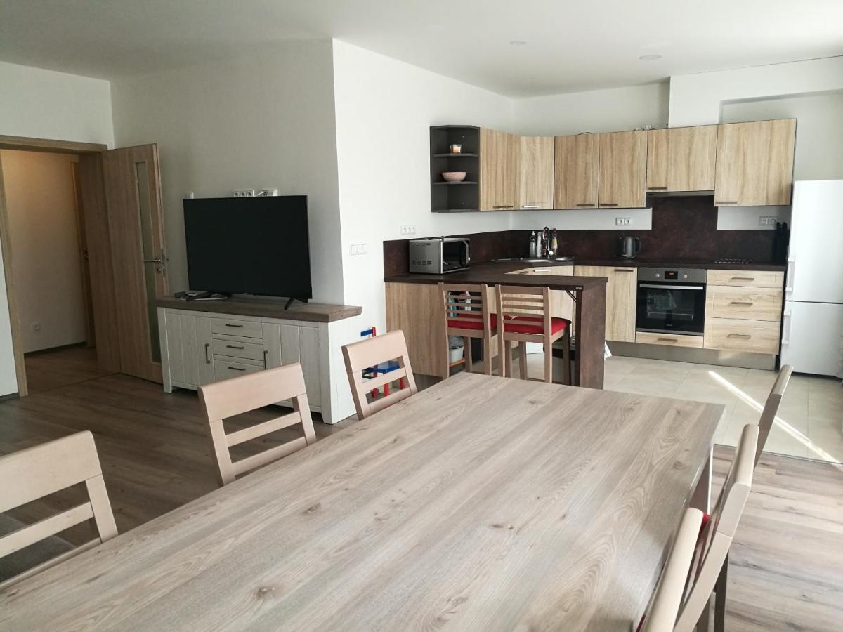Apartman G4 Maty Frymburk Exterior foto